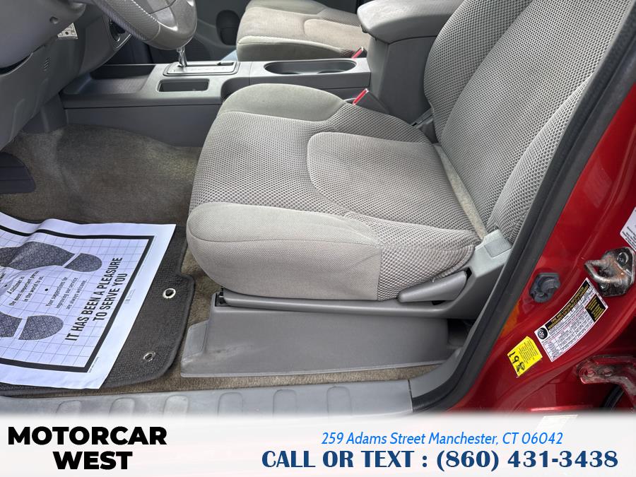 2013 Nissan Frontier 4WD Crew Cab SWB Auto SV, available for sale in Manchester, Connecticut | Motorcar West. Manchester, Connecticut 2013 Nissan Frontier 4WD Crew Cab SWB Auto SV, available for sale in Manchester, Connecticut | Motorcar West. Manchester, Connecticut