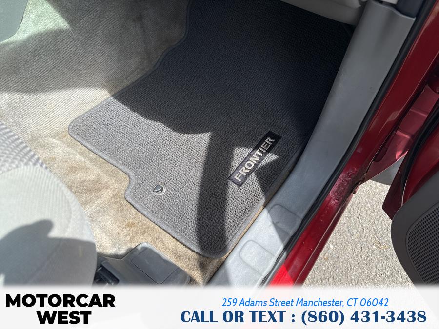 2013 Nissan Frontier 4WD Crew Cab SWB Auto SV, available for sale in Manchester, Connecticut | Motorcar West. Manchester, Connecticut 2013 Nissan Frontier 4WD Crew Cab SWB Auto SV, available for sale in Manchester, Connecticut | Motorcar West. Manchester, Connecticut