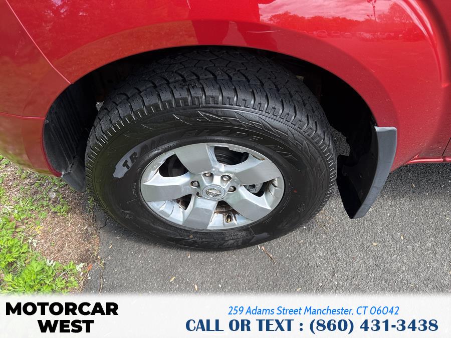 2013 Nissan Frontier 4WD Crew Cab SWB Auto SV, available for sale in Manchester, Connecticut | Motorcar West. Manchester, Connecticut 2013 Nissan Frontier 4WD Crew Cab SWB Auto SV, available for sale in Manchester, Connecticut | Motorcar West. Manchester, Connecticut
