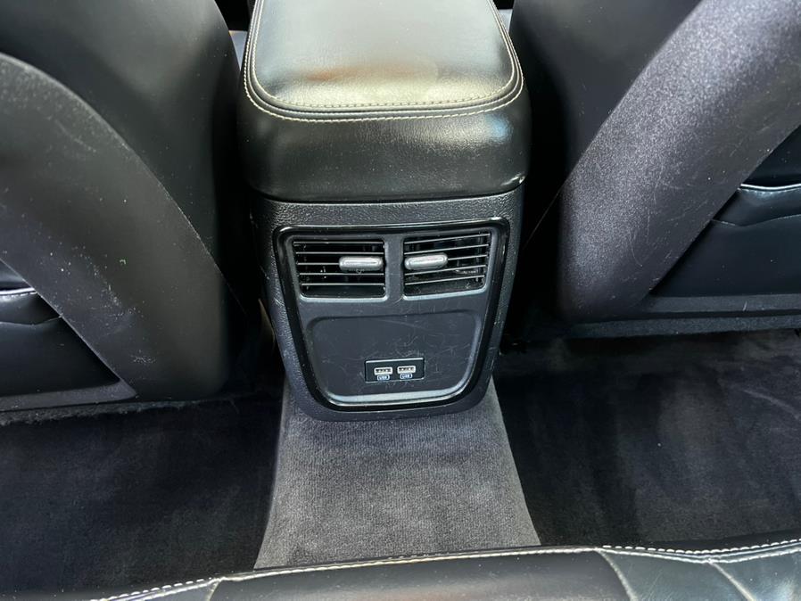 2015 Chrysler 300 4dr Sdn 300S AWD, available for sale in Irvington, New Jersey | Elis Motors Corp. Irvington, New Jersey 2015 Chrysler 300 4dr Sdn 300S AWD, available for sale in Irvington, New Jersey | Elis Motors Corp. Irvington, New Jersey