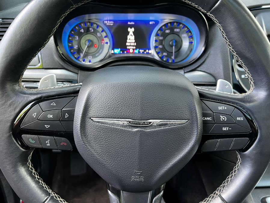 2015 Chrysler 300 4dr Sdn 300S AWD, available for sale in Irvington, New Jersey | Elis Motors Corp. Irvington, New Jersey 2015 Chrysler 300 4dr Sdn 300S AWD, available for sale in Irvington, New Jersey | Elis Motors Corp. Irvington, New Jersey