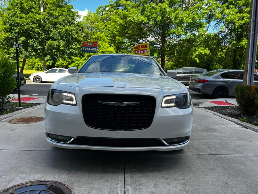 2015 Chrysler 300 4dr Sdn 300S AWD, available for sale in Irvington, New Jersey | Elis Motors Corp. Irvington, New Jersey 2015 Chrysler 300 4dr Sdn 300S AWD, available for sale in Irvington, New Jersey | Elis Motors Corp. Irvington, New Jersey