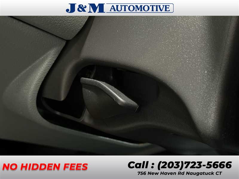 2015 Ford Super Duty F-250 Srw XL, available for sale in Naugatuck, Connecticut | J&M Automotive Sls&Svc LLC. Naugatuck, Connecticut 2015 Ford Super Duty F-250 Srw XL, available for sale in Naugatuck, Connecticut | J&M Automotive Sls&Svc LLC. Naugatuck, Connecticut