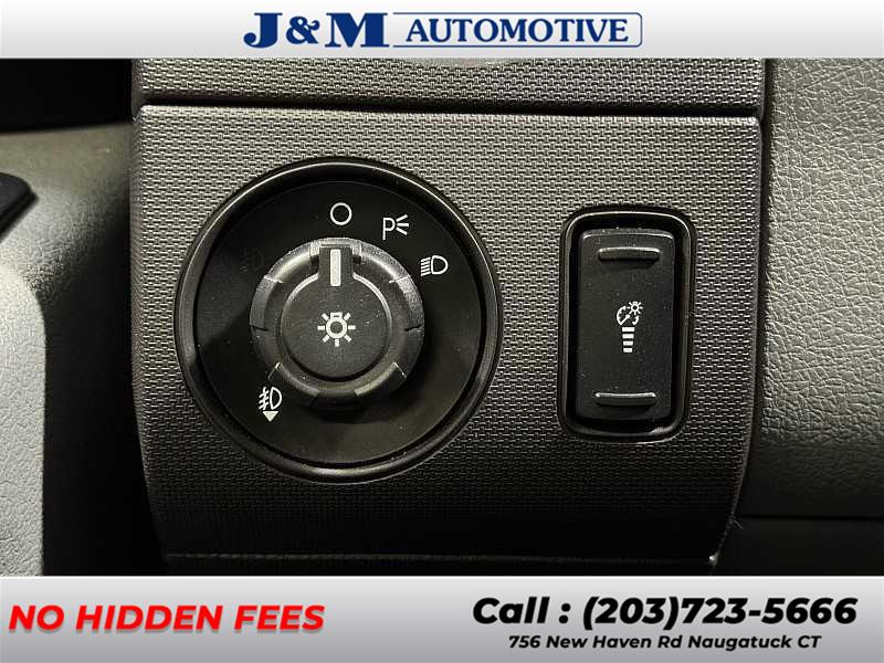 2015 Ford Super Duty F-250 Srw XL, available for sale in Naugatuck, Connecticut | J&M Automotive Sls&Svc LLC. Naugatuck, Connecticut 2015 Ford Super Duty F-250 Srw XL, available for sale in Naugatuck, Connecticut | J&M Automotive Sls&Svc LLC. Naugatuck, Connecticut