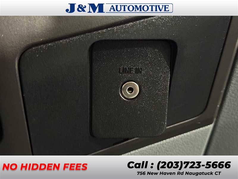 2015 Ford Super Duty F-250 Srw XL, available for sale in Naugatuck, Connecticut | J&M Automotive Sls&Svc LLC. Naugatuck, Connecticut 2015 Ford Super Duty F-250 Srw XL, available for sale in Naugatuck, Connecticut | J&M Automotive Sls&Svc LLC. Naugatuck, Connecticut