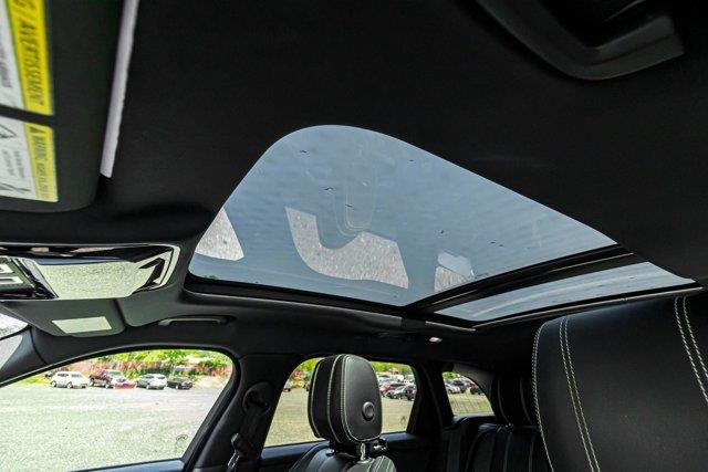 2019 Land Rover Range Rover Velar R-Dynamic SE, available for sale in Great Neck, New York | Camy Cars. Great Neck, New York 2019 Land Rover Range Rover Velar R-Dynamic SE, available for sale in Great Neck, New York | Camy Cars. Great Neck, New York