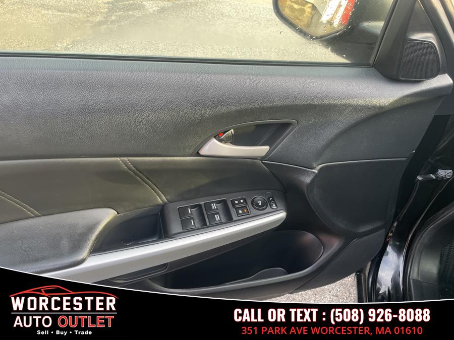 2010 Honda Accord Sdn 4dr V6 Auto EX-L, available for sale in Worcester, Massachusetts | Worcester Auto Outlet LLC. Worcester, Massachusetts 2010 Honda Accord Sdn 4dr V6 Auto EX-L, available for sale in Worcester, Massachusetts | Worcester Auto Outlet LLC. Worcester, Massachusetts