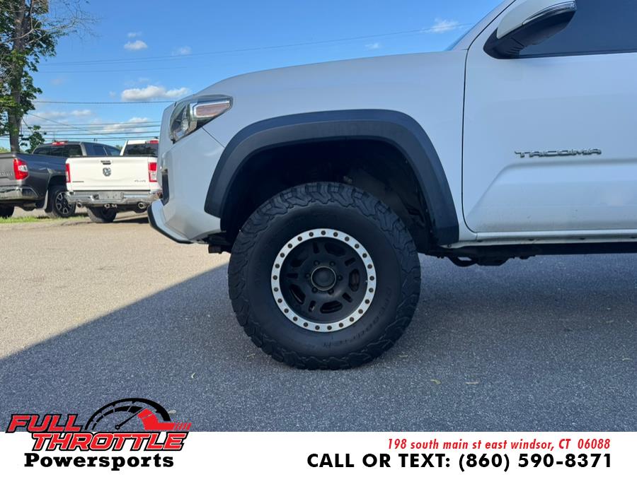2016 Toyota Tacoma 4WD Double Cab LB V6 AT TRD Sport (Natl), available for sale in East Windsor, Connecticut | Full Throttle Power Sports LLC. East Windsor, Connecticut 2016 Toyota Tacoma 4WD Double Cab LB V6 AT TRD Sport (Natl), available for sale in East Windsor, Connecticut | Full Throttle Power Sports LLC. East Windsor, Connecticut