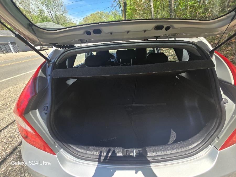 2014 Hyundai Accent 5dr HB Man SE, available for sale in Bloomingdale, New Jersey | Bloomingdale Auto Group. Bloomingdale, New Jersey 2014 Hyundai Accent 5dr HB Man SE, available for sale in Bloomingdale, New Jersey | Bloomingdale Auto Group. Bloomingdale, New Jersey