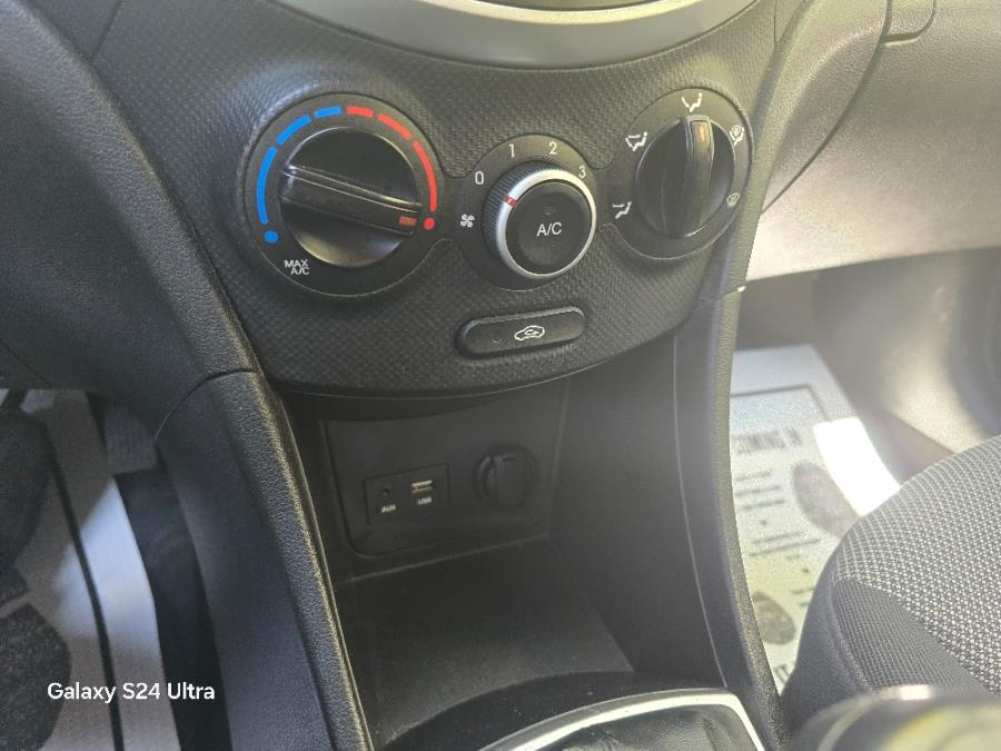 2014 Hyundai Accent 5dr HB Man SE, available for sale in Bloomingdale, New Jersey | Bloomingdale Auto Group. Bloomingdale, New Jersey 2014 Hyundai Accent 5dr HB Man SE, available for sale in Bloomingdale, New Jersey | Bloomingdale Auto Group. Bloomingdale, New Jersey