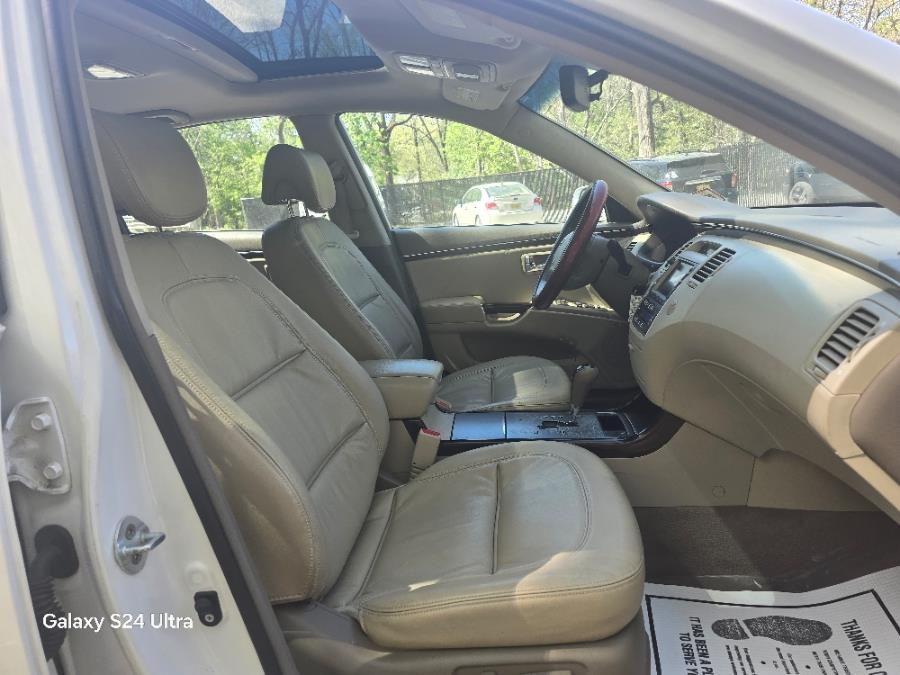 2009 Hyundai Azera 4dr Sdn Limited, available for sale in Bloomingdale, New Jersey | Bloomingdale Auto Group. Bloomingdale, New Jersey 2009 Hyundai Azera 4dr Sdn Limited, available for sale in Bloomingdale, New Jersey | Bloomingdale Auto Group. Bloomingdale, New Jersey