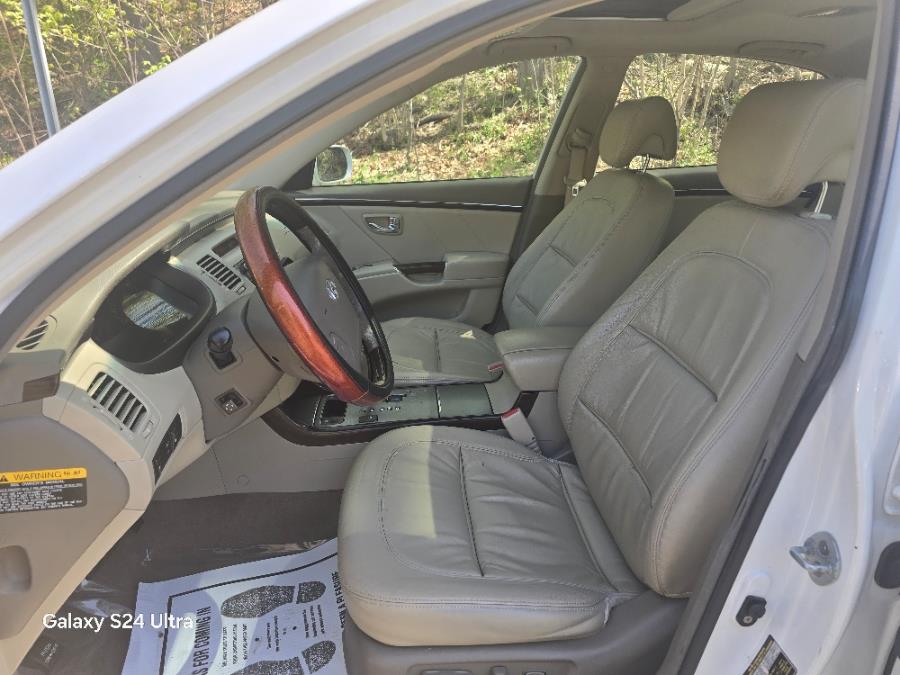 2009 Hyundai Azera 4dr Sdn Limited, available for sale in Bloomingdale, New Jersey | Bloomingdale Auto Group. Bloomingdale, New Jersey 2009 Hyundai Azera 4dr Sdn Limited, available for sale in Bloomingdale, New Jersey | Bloomingdale Auto Group. Bloomingdale, New Jersey
