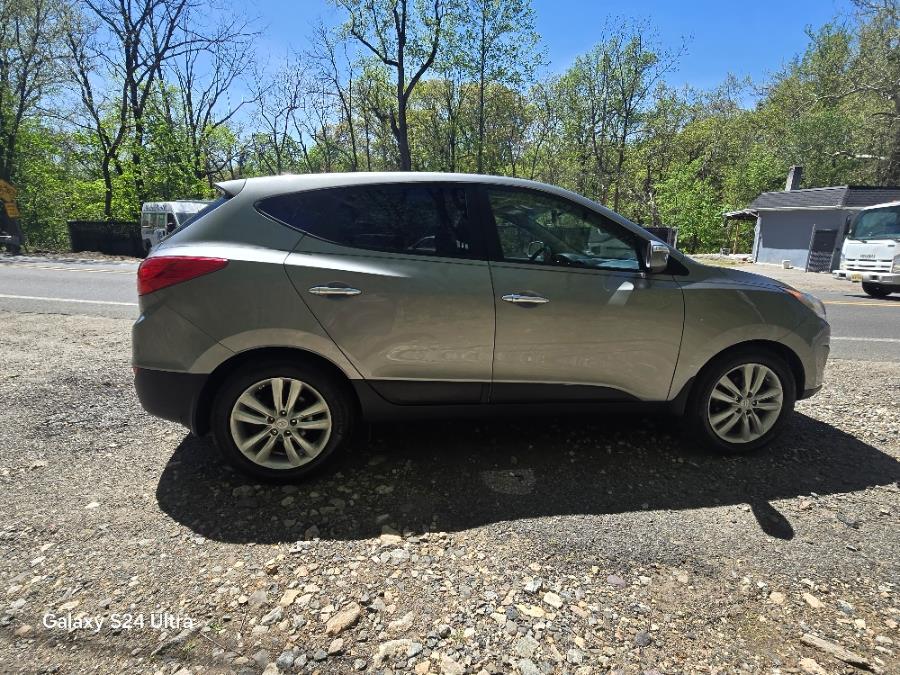 2013 Hyundai Tucson AWD 4dr Auto Limited PZEV, available for sale in Bloomingdale, New Jersey | Bloomingdale Auto Group. Bloomingdale, New Jersey 2013 Hyundai Tucson AWD 4dr Auto Limited PZEV, available for sale in Bloomingdale, New Jersey | Bloomingdale Auto Group. Bloomingdale, New Jersey