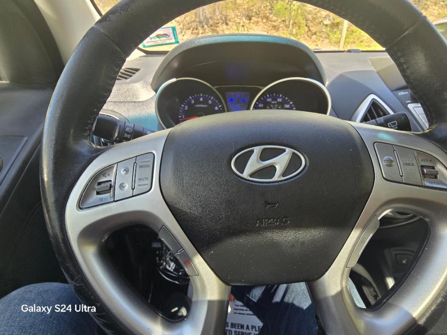 2013 Hyundai Tucson AWD 4dr Auto Limited PZEV, available for sale in Bloomingdale, New Jersey | Bloomingdale Auto Group. Bloomingdale, New Jersey 2013 Hyundai Tucson AWD 4dr Auto Limited PZEV, available for sale in Bloomingdale, New Jersey | Bloomingdale Auto Group. Bloomingdale, New Jersey