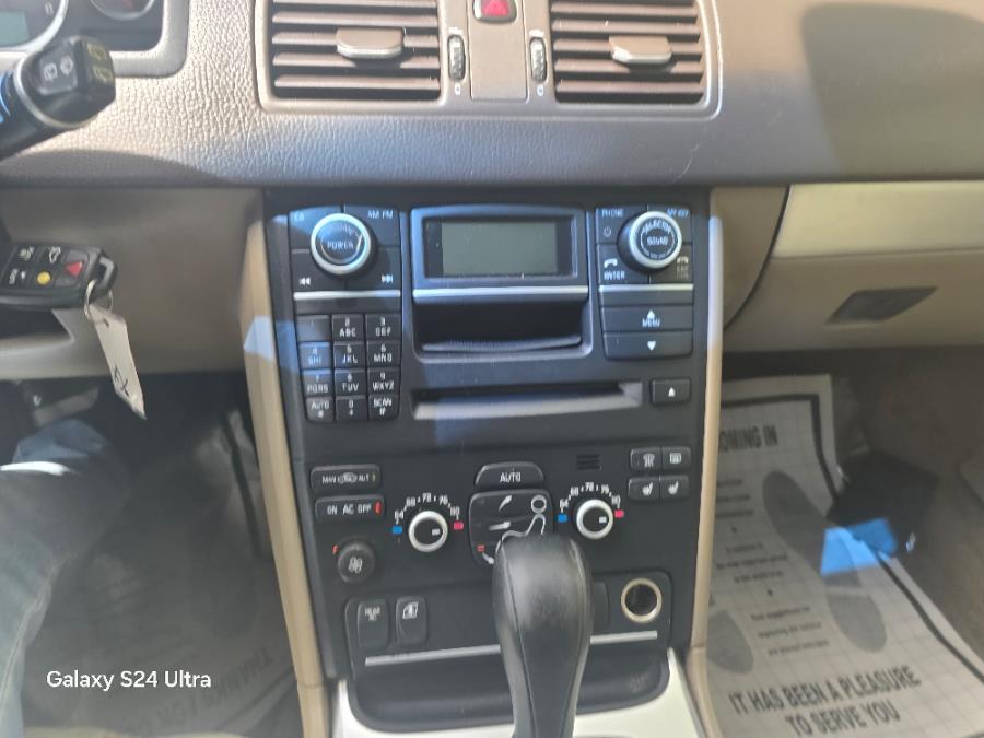 2014 Volvo XC90 AWD 4dr Platinum, available for sale in Bloomingdale, New Jersey | Bloomingdale Auto Group. Bloomingdale, New Jersey 2014 Volvo XC90 AWD 4dr Platinum, available for sale in Bloomingdale, New Jersey | Bloomingdale Auto Group. Bloomingdale, New Jersey
