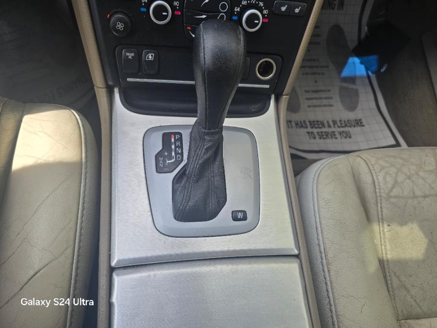 2014 Volvo XC90 AWD 4dr Platinum, available for sale in Bloomingdale, New Jersey | Bloomingdale Auto Group. Bloomingdale, New Jersey 2014 Volvo XC90 AWD 4dr Platinum, available for sale in Bloomingdale, New Jersey | Bloomingdale Auto Group. Bloomingdale, New Jersey