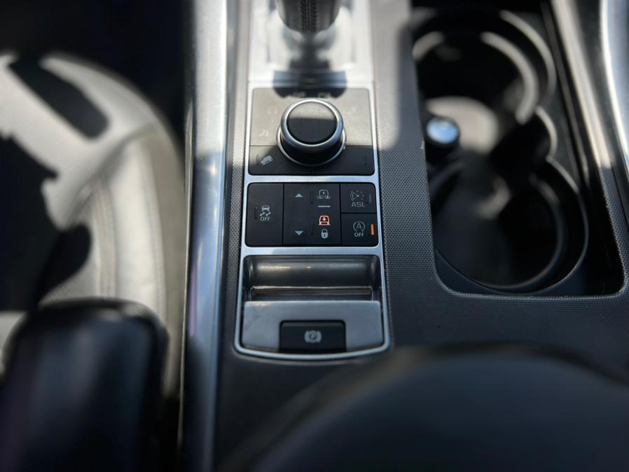 2016 Land Rover Range Rover Sport 4WD 4dr V6 HSE, available for sale in Paterson, New Jersey | Speedway Motors LLC. Paterson, New Jersey 2016 Land Rover Range Rover Sport 4WD 4dr V6 HSE, available for sale in Paterson, New Jersey | Speedway Motors LLC. Paterson, New Jersey