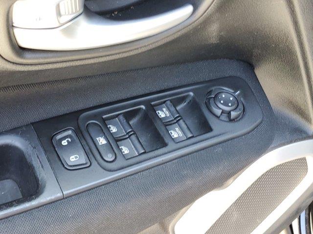 2020 Jeep Renegade Latitude, available for sale in Fort Lauderdale, Florida | CarLux Fort Lauderdale. Fort Lauderdale, Florida 2020 Jeep Renegade Latitude, available for sale in Fort Lauderdale, Florida | CarLux Fort Lauderdale. Fort Lauderdale, Florida