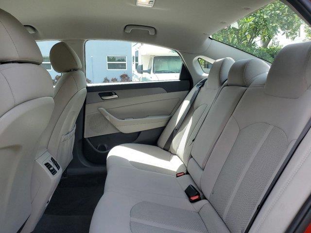 2019 Hyundai Sonata SEL, available for sale in Fort Lauderdale, Florida | CarLux Fort Lauderdale. Fort Lauderdale, Florida 2019 Hyundai Sonata SEL, available for sale in Fort Lauderdale, Florida | CarLux Fort Lauderdale. Fort Lauderdale, Florida