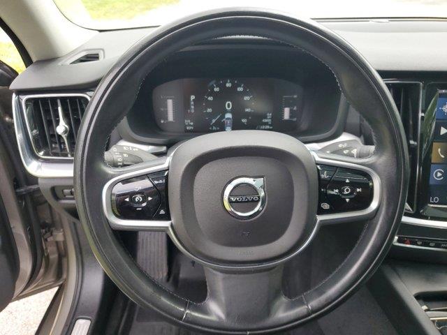 2019 Volvo S60 Momentum, available for sale in Fort Lauderdale, Florida | CarLux Fort Lauderdale. Fort Lauderdale, Florida 2019 Volvo S60 Momentum, available for sale in Fort Lauderdale, Florida | CarLux Fort Lauderdale. Fort Lauderdale, Florida