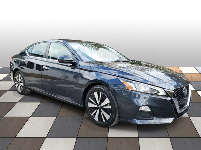 2022 Nissan Altima 2.5 SV, available for sale in Fort Lauderdale, Florida | CarLux Fort Lauderdale. Fort Lauderdale, Florida 2022 Nissan Altima 2.5 SV, available for sale in Fort Lauderdale, Florida | CarLux Fort Lauderdale. Fort Lauderdale, Florida