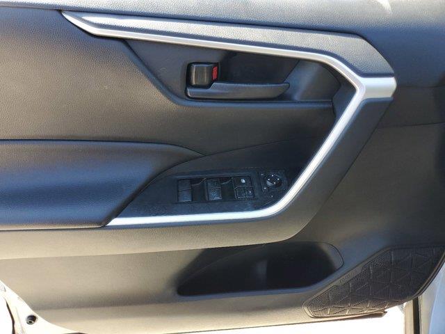 2019 Toyota Rav4 LE, available for sale in Fort Lauderdale, Florida | CarLux Fort Lauderdale. Fort Lauderdale, Florida 2019 Toyota Rav4 LE, available for sale in Fort Lauderdale, Florida | CarLux Fort Lauderdale. Fort Lauderdale, Florida