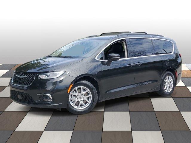Used 2022 Chrysler Pacifica in Fort Lauderdale, Florida | CarLux Fort Lauderdale. Fort Lauderdale, Florida