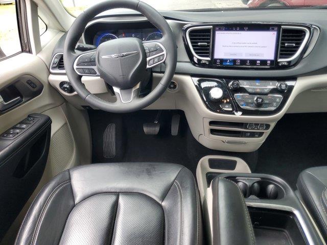 2022 Chrysler Pacifica Touring L, available for sale in Fort Lauderdale, Florida | CarLux Fort Lauderdale. Fort Lauderdale, Florida 2022 Chrysler Pacifica Touring L, available for sale in Fort Lauderdale, Florida | CarLux Fort Lauderdale. Fort Lauderdale, Florida
