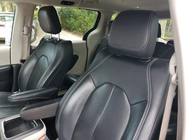 2022 Chrysler Pacifica Touring L, available for sale in Fort Lauderdale, Florida | CarLux Fort Lauderdale. Fort Lauderdale, Florida 2022 Chrysler Pacifica Touring L, available for sale in Fort Lauderdale, Florida | CarLux Fort Lauderdale. Fort Lauderdale, Florida
