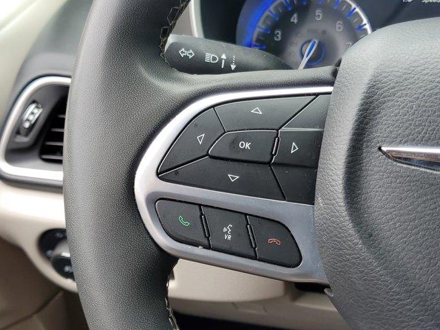 2022 Chrysler Pacifica Touring L, available for sale in Fort Lauderdale, Florida | CarLux Fort Lauderdale. Fort Lauderdale, Florida 2022 Chrysler Pacifica Touring L, available for sale in Fort Lauderdale, Florida | CarLux Fort Lauderdale. Fort Lauderdale, Florida