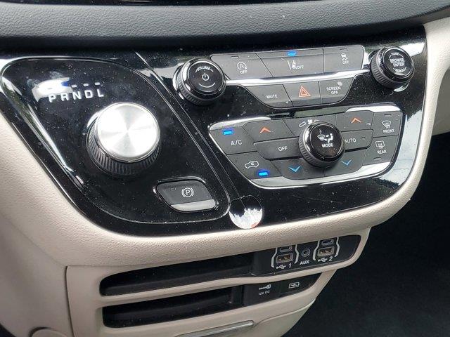 2022 Chrysler Pacifica Touring L, available for sale in Fort Lauderdale, Florida | CarLux Fort Lauderdale. Fort Lauderdale, Florida 2022 Chrysler Pacifica Touring L, available for sale in Fort Lauderdale, Florida | CarLux Fort Lauderdale. Fort Lauderdale, Florida