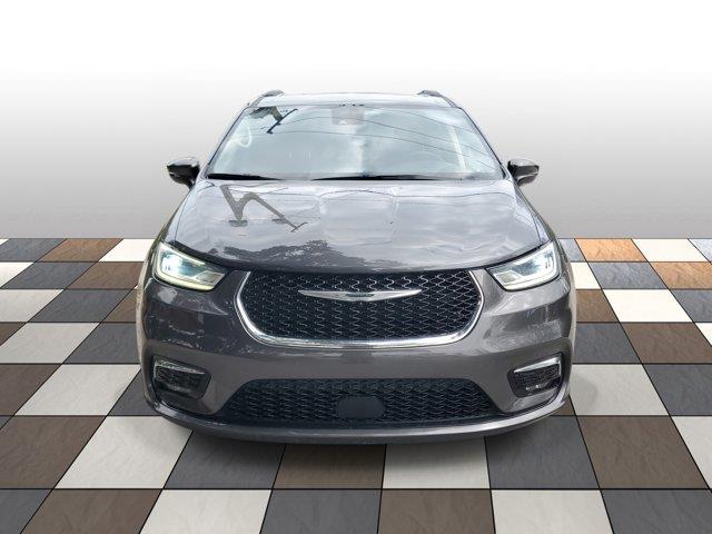 2022 Chrysler Pacifica Touring L, available for sale in Fort Lauderdale, Florida | CarLux Fort Lauderdale. Fort Lauderdale, Florida 2022 Chrysler Pacifica Touring L, available for sale in Fort Lauderdale, Florida | CarLux Fort Lauderdale. Fort Lauderdale, Florida