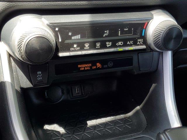 2022 Toyota Rav4 LE, available for sale in Fort Lauderdale, Florida | CarLux Fort Lauderdale. Fort Lauderdale, Florida 2022 Toyota Rav4 LE, available for sale in Fort Lauderdale, Florida | CarLux Fort Lauderdale. Fort Lauderdale, Florida