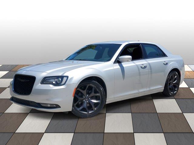 Used 2021 Chrysler 300 in Fort Lauderdale, Florida | CarLux Fort Lauderdale. Fort Lauderdale, Florida