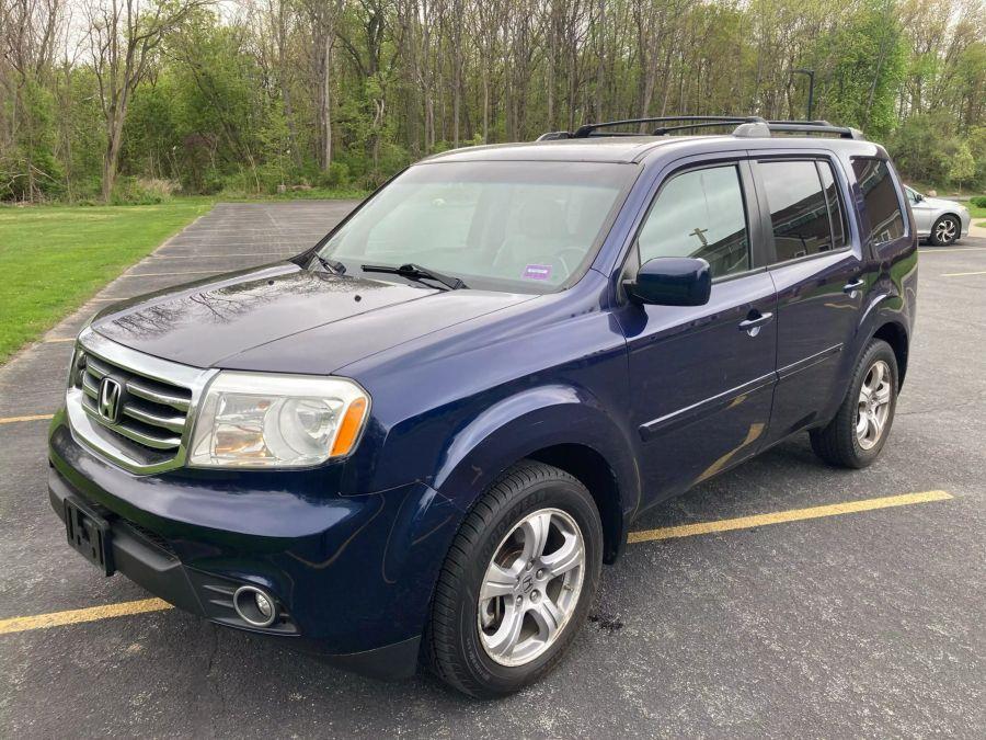 2014 Honda Pilot EX Sport Utility 4D, available for sale in Wolcott, New York | Auto Hunter CNY. Wolcott, New York 2014 Honda Pilot EX Sport Utility 4D, available for sale in Wolcott, New York | Auto Hunter CNY. Wolcott, New York