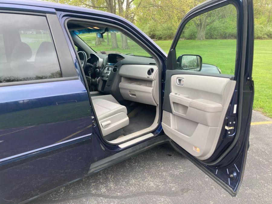 2014 Honda Pilot EX Sport Utility 4D, available for sale in Wolcott, New York | Auto Hunter CNY. Wolcott, New York 2014 Honda Pilot EX Sport Utility 4D, available for sale in Wolcott, New York | Auto Hunter CNY. Wolcott, New York