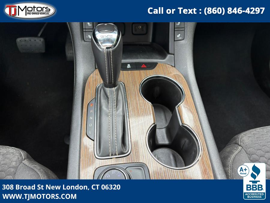 2017 GMC Acadia AWD 4dr SLE, available for sale in New London, Connecticut | TJ Motors LLC. New London, Connecticut 2017 GMC Acadia AWD 4dr SLE, available for sale in New London, Connecticut | TJ Motors LLC. New London, Connecticut