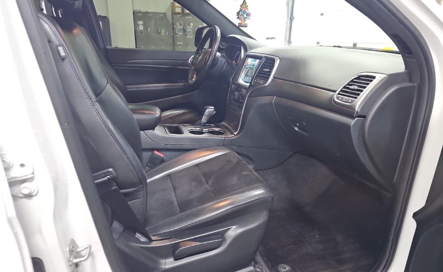 2018 Jeep Grand Cherokee Altitude 4x4 *Ltd Avail*, available for sale in Jamaica, New York | Sunrise Autoland. Jamaica, New York 2018 Jeep Grand Cherokee Altitude 4x4 *Ltd Avail*, available for sale in Jamaica, New York | Sunrise Autoland. Jamaica, New York