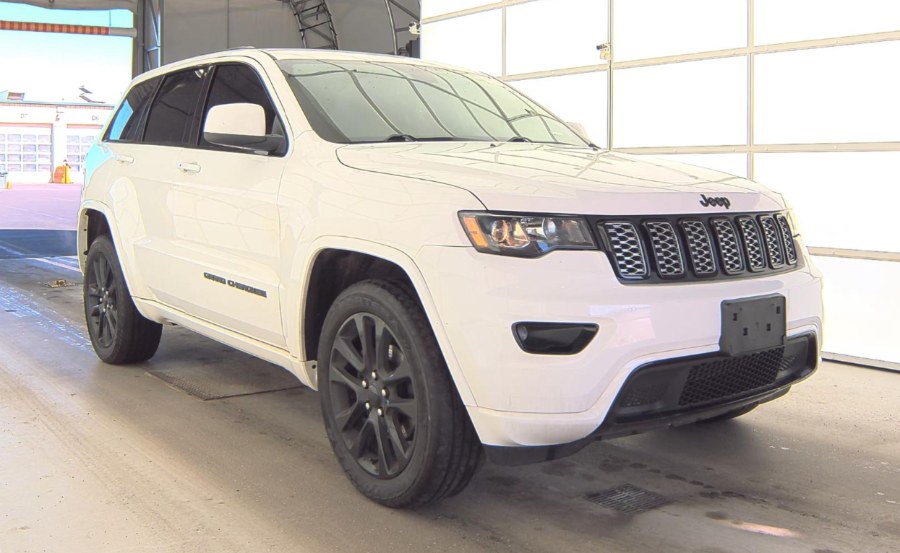 2018 Jeep Grand Cherokee Altitude 4x4 *Ltd Avail*, available for sale in Jamaica, New York | Sunrise Autoland. Jamaica, New York 2018 Jeep Grand Cherokee Altitude 4x4 *Ltd Avail*, available for sale in Jamaica, New York | Sunrise Autoland. Jamaica, New York