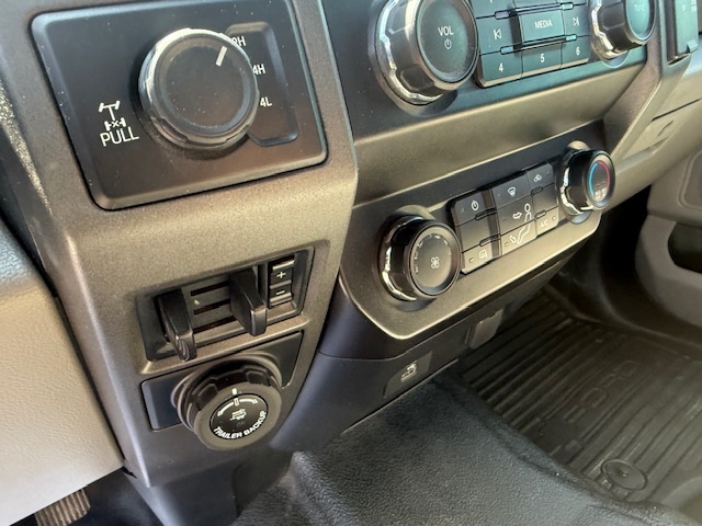 2020 Ford Super Duty F-350 SRW XL 4WD SuperCab 8'' Box, available for sale in Huntington Station, New York | Huntington Auto Mall. Huntington Station, New York 2020 Ford Super Duty F-350 SRW XL 4WD SuperCab 8'' Box, available for sale in Huntington Station, New York | Huntington Auto Mall. Huntington Station, New York