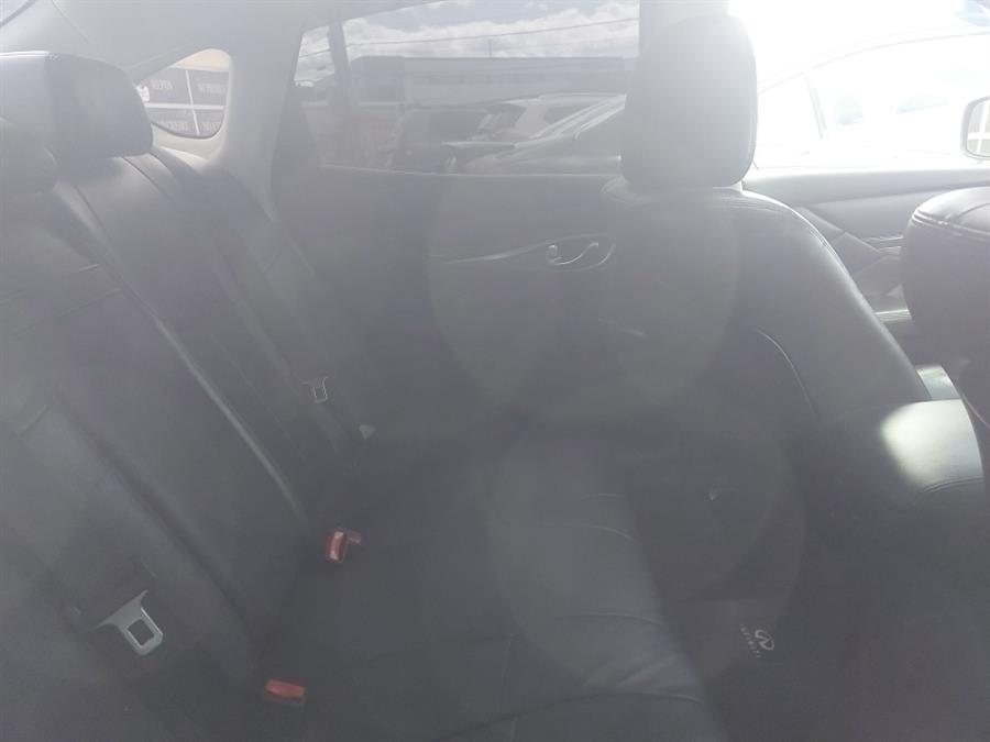 2013 Infiniti M37 4dr Sdn AWD, available for sale in West Hartford, Connecticut | Chadrad Motors llc. West Hartford, Connecticut 2013 Infiniti M37 4dr Sdn AWD, available for sale in West Hartford, Connecticut | Chadrad Motors llc. West Hartford, Connecticut