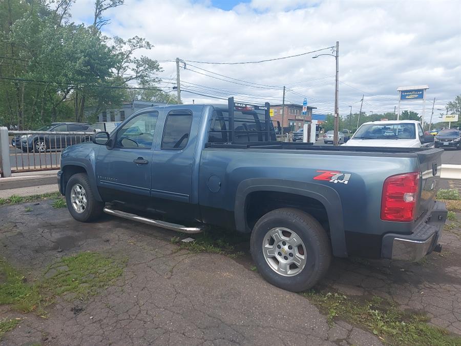 2009 Chevrolet Silverado 1500 4WD Ext Cab 143.5" LT, available for sale in West Hartford, Connecticut | Chadrad Motors llc. West Hartford, Connecticut 2009 Chevrolet Silverado 1500 4WD Ext Cab 143.5" LT, available for sale in West Hartford, Connecticut | Chadrad Motors llc. West Hartford, Connecticut