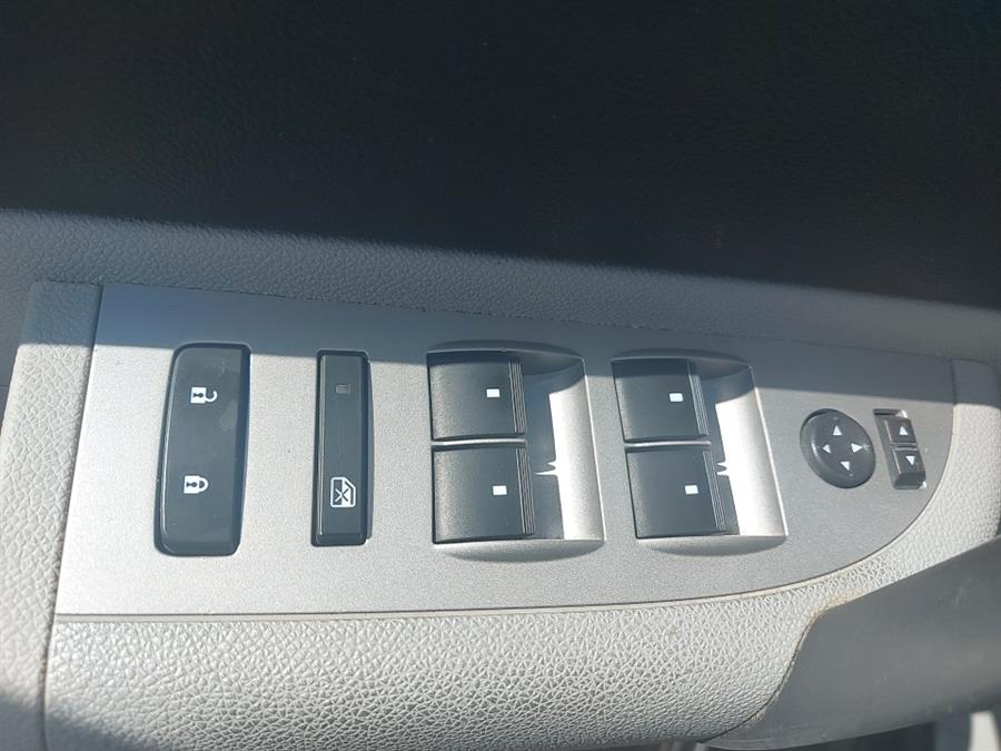 2009 Chevrolet Silverado 1500 4WD Ext Cab 143.5" LT, available for sale in West Hartford, Connecticut | Chadrad Motors llc. West Hartford, Connecticut 2009 Chevrolet Silverado 1500 4WD Ext Cab 143.5" LT, available for sale in West Hartford, Connecticut | Chadrad Motors llc. West Hartford, Connecticut
