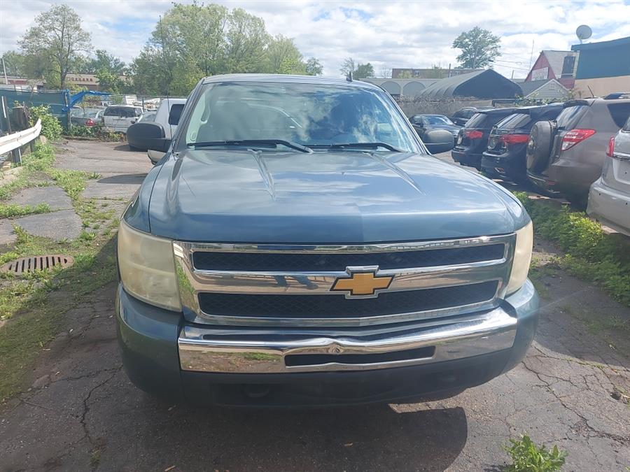 2009 Chevrolet Silverado 1500 4WD Ext Cab 143.5" LT, available for sale in West Hartford, Connecticut | Chadrad Motors llc. West Hartford, Connecticut 2009 Chevrolet Silverado 1500 4WD Ext Cab 143.5" LT, available for sale in West Hartford, Connecticut | Chadrad Motors llc. West Hartford, Connecticut
