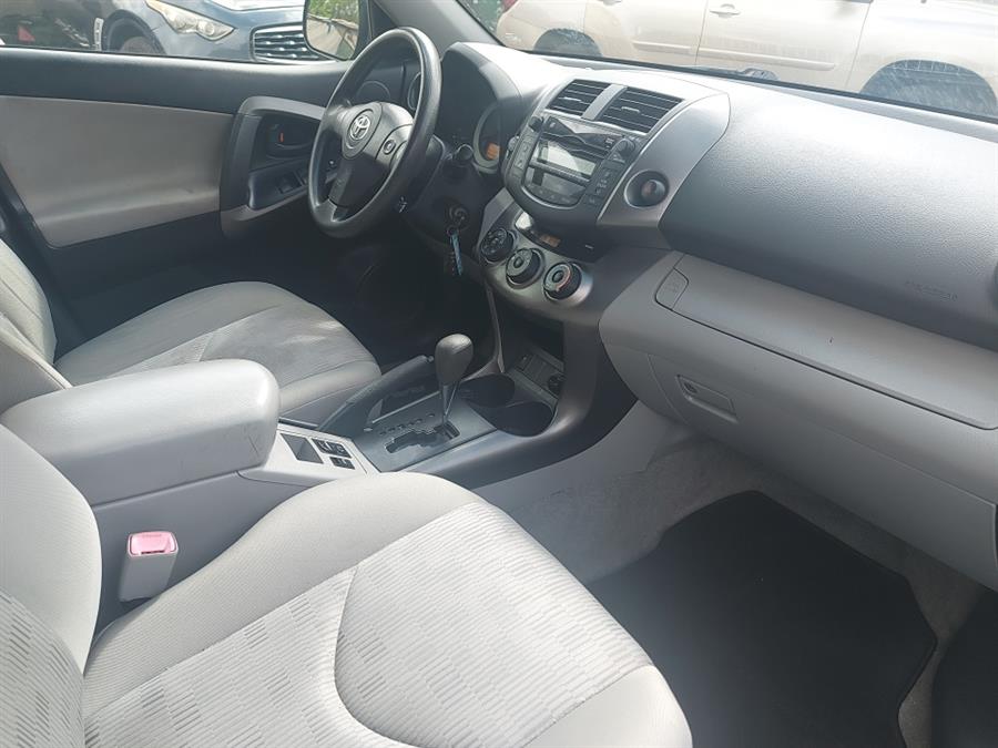 2011 Toyota RAV4 4WD 4dr 4-cyl 4-Spd AT (Natl), available for sale in West Hartford, Connecticut | Chadrad Motors llc. West Hartford, Connecticut 2011 Toyota RAV4 4WD 4dr 4-cyl 4-Spd AT (Natl), available for sale in West Hartford, Connecticut | Chadrad Motors llc. West Hartford, Connecticut