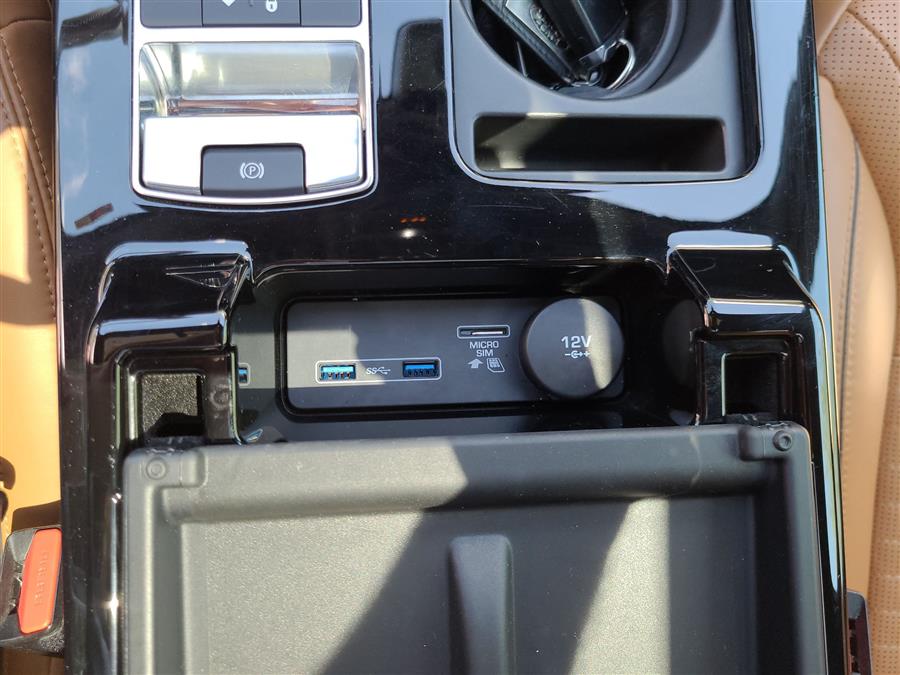 2020 Land Rover Discovery HSE V6 Supercharged, available for sale in Canton, Connecticut | Lava Motors. Canton, Connecticut 2020 Land Rover Discovery HSE V6 Supercharged, available for sale in Canton, Connecticut | Lava Motors. Canton, Connecticut