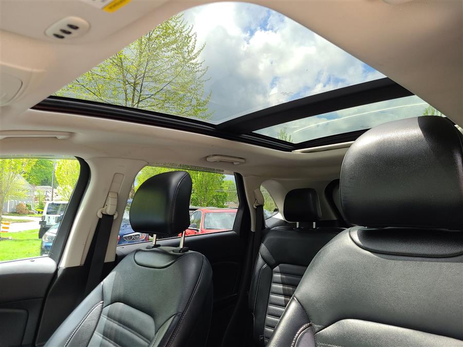 2017 Ford Edge SEL AWD, available for sale in Canton, Connecticut | Lava Motors. Canton, Connecticut 2017 Ford Edge SEL AWD, available for sale in Canton, Connecticut | Lava Motors. Canton, Connecticut