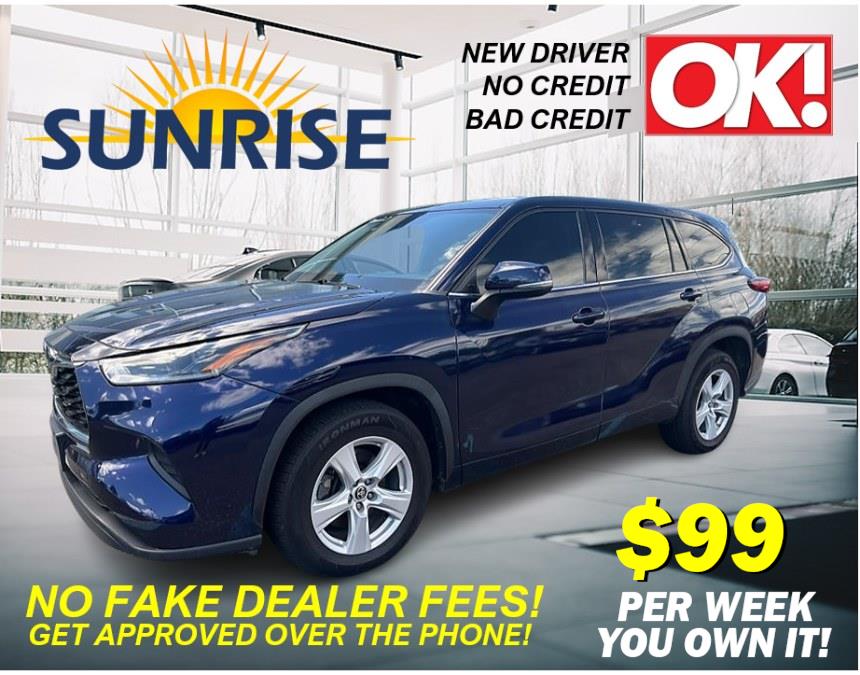 Used 2021 Toyota Highlander in Elmont, New York | Sunrise of Elmont. Elmont, New York