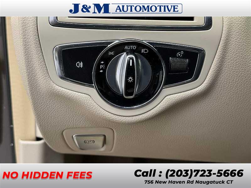 2015 Mercedes-benz C-class C 300 Luxury, available for sale in Naugatuck, Connecticut | J&M Automotive Sls&Svc LLC. Naugatuck, Connecticut 2015 Mercedes-benz C-class C 300 Luxury, available for sale in Naugatuck, Connecticut | J&M Automotive Sls&Svc LLC. Naugatuck, Connecticut