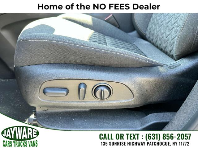 2022 Chevrolet Equinox FWD 4dr LT w/1LT, available for sale in Patchogue, New York | Jayware Cars Trucks Vans. Patchogue, New York 2022 Chevrolet Equinox FWD 4dr LT w/1LT, available for sale in Patchogue, New York | Jayware Cars Trucks Vans. Patchogue, New York